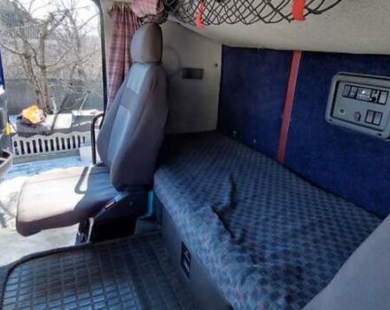 Синий Вольво FH 12, объемом двигателя 12 л и пробегом 120 тыс. км за 7100 $, фото 21 на Automoto.ua