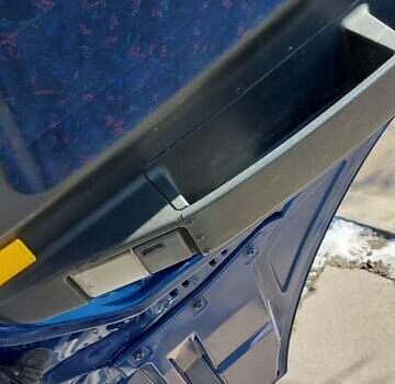 Синий Вольво FH 12, объемом двигателя 12 л и пробегом 120 тыс. км за 7100 $, фото 11 на Automoto.ua