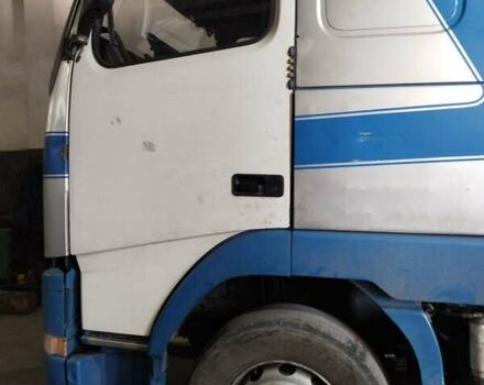 Синий Вольво FH 12, объемом двигателя 0 л и пробегом 860 тыс. км за 5300 $, фото 5 на Automoto.ua