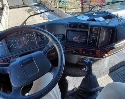 Синий Вольво FH 12, объемом двигателя 12 л и пробегом 120 тыс. км за 7100 $, фото 29 на Automoto.ua