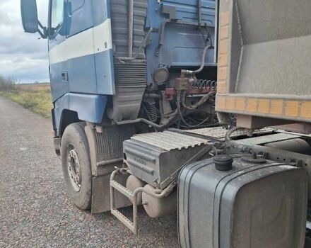 Синий Вольво FH 12, объемом двигателя 12.13 л и пробегом 700 тыс. км за 6400 $, фото 2 на Automoto.ua