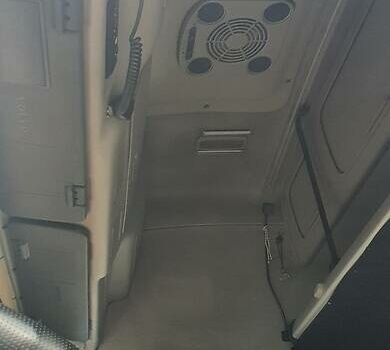 Синий Вольво FH 12, объемом двигателя 0 л и пробегом 2 тыс. км за 22500 $, фото 9 на Automoto.ua