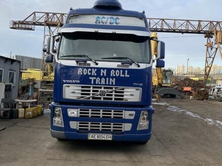 Синий Вольво FH 12, объемом двигателя 12.13 л и пробегом 1 тыс. км за 30000 $, фото 1 на Automoto.ua