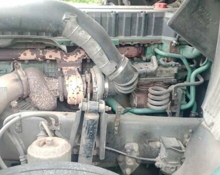 Вольво FH 12 2000 в Киеве на Automoto.ua Зеленый Вольво FH 12, объемом двигателя 12.1 л и пробегом 1 тыс. км за 5500 $, фото 4 на Automoto.ua
