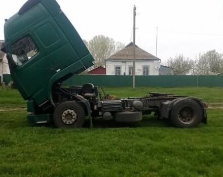 Вольво FH 12 2000 в Киеве на Automoto.ua Зеленый Вольво FH 12, объемом двигателя 12.1 л и пробегом 1 тыс. км за 5500 $, фото 3 на Automoto.ua