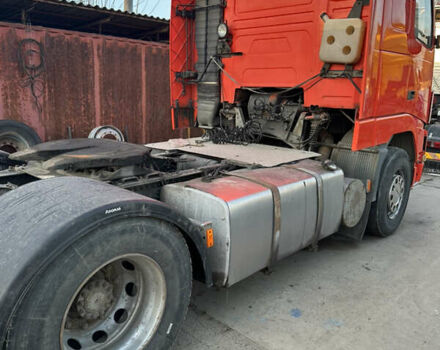 Оранжевый Вольво FH 12, объемом двигателя 0 л и пробегом 1 тыс. км за 7800 $, фото 3 на Automoto.ua