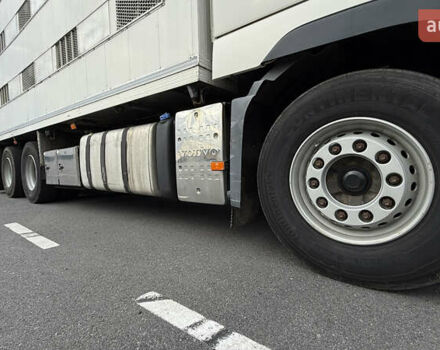 Білий Вольво FH 13, об'ємом двигуна 12.78 л та пробігом 470 тис. км за 85000 $, фото 16 на Automoto.ua