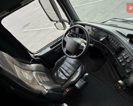 Білий Вольво FH 13, об'ємом двигуна 12.78 л та пробігом 470 тис. км за 85000 $, фото 17 на Automoto.ua