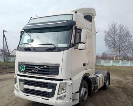Белый Вольво FH 13, объемом двигателя 1.2 л и пробегом 950 тыс. км за 38400 $, фото 3 на Automoto.ua
