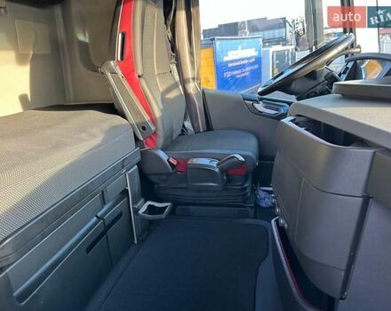 Белый Вольво FH 13, объемом двигателя 12.8 л и пробегом 668 тыс. км за 75900 $, фото 32 на Automoto.ua