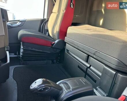 Белый Вольво FH 13, объемом двигателя 12.8 л и пробегом 668 тыс. км за 75900 $, фото 39 на Automoto.ua