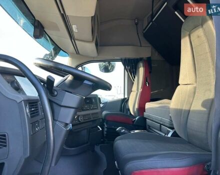 Белый Вольво FH 13, объемом двигателя 12.8 л и пробегом 668 тыс. км за 75900 $, фото 38 на Automoto.ua