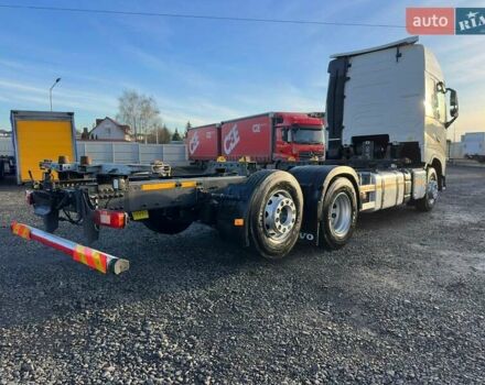 Белый Вольво FH 13, объемом двигателя 12.8 л и пробегом 668 тыс. км за 75900 $, фото 11 на Automoto.ua