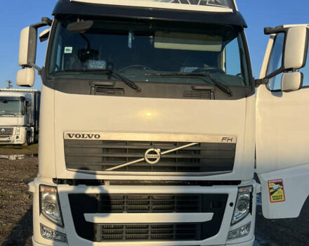 Белый Вольво FH 13, объемом двигателя 12.78 л и пробегом 2 тыс. км за 34000 $, фото 3 на Automoto.ua