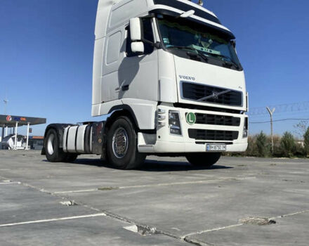 Белый Вольво FH 13, объемом двигателя 0 л и пробегом 2 тыс. км за 15000 $, фото 6 на Automoto.ua
