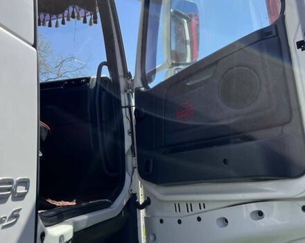 Білий Вольво FH 13, об'ємом двигуна 0 л та пробігом 1 тис. км за 14500 $, фото 4 на Automoto.ua