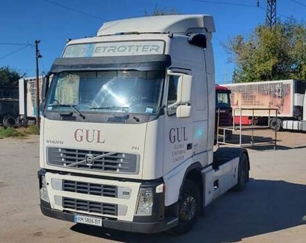 Білий Вольво FH 13, об'ємом двигуна 12.8 л та пробігом 2 тис. км за 9800 $, фото 6 на Automoto.ua
