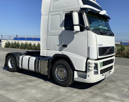 Белый Вольво FH 13, объемом двигателя 0 л и пробегом 2 тыс. км за 15000 $, фото 27 на Automoto.ua