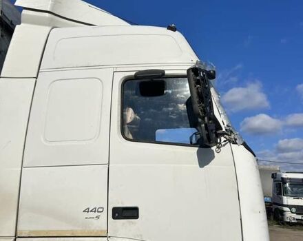 Белый Вольво FH 13, объемом двигателя 0 л и пробегом 100 тыс. км за 7500 $, фото 1 на Automoto.ua