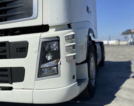 Белый Вольво FH 13, объемом двигателя 0 л и пробегом 2 тыс. км за 15000 $, фото 4 на Automoto.ua