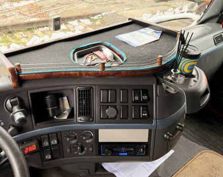 Белый Вольво FH 13, объемом двигателя 12.9 л и пробегом 1 тыс. км за 11000 $, фото 9 на Automoto.ua