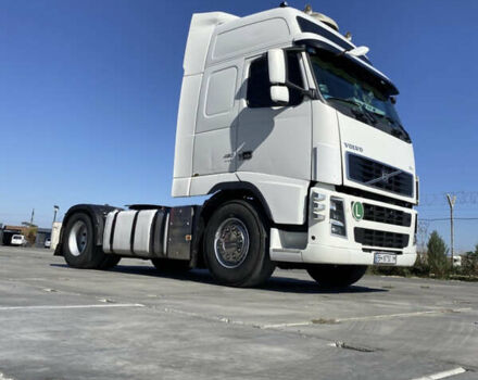 Белый Вольво FH 13, объемом двигателя 0 л и пробегом 2 тыс. км за 15000 $, фото 3 на Automoto.ua