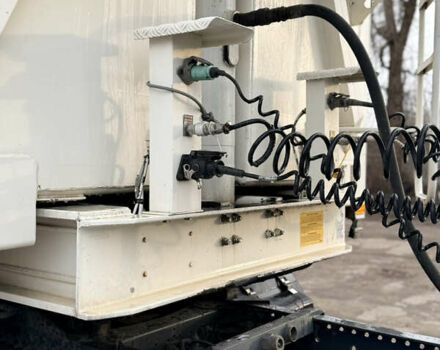 Белый Вольво FH 13, объемом двигателя 12.78 л и пробегом 1 тыс. км за 38000 $, фото 10 на Automoto.ua