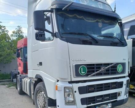 Белый Вольво FH 13, объемом двигателя 12.6 л и пробегом 1 тыс. км за 12500 $, фото 5 на Automoto.ua