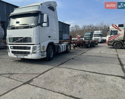 Белый Вольво FH 13, объемом двигателя 12.9 л и пробегом 1 тыс. км за 12500 $, фото 5 на Automoto.ua