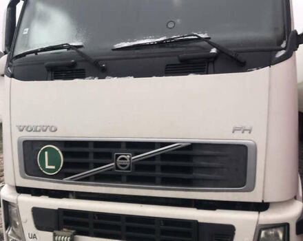 Белый Вольво FH 13, объемом двигателя 12.7 л и пробегом 1 тыс. км за 11700 $, фото 2 на Automoto.ua