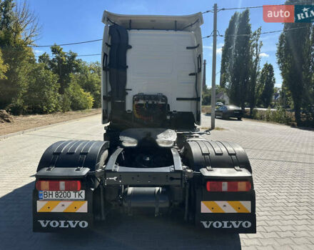 Білий Вольво FH 13, об'ємом двигуна 12.78 л та пробігом 73 тис. км за 47000 $, фото 8 на Automoto.ua
