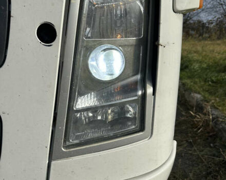 Белый Вольво FH 13, объемом двигателя 12.78 л и пробегом 1 тыс. км за 15000 $, фото 16 на Automoto.ua