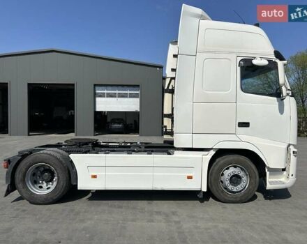 Білий Вольво FH 13, об'ємом двигуна 12.78 л та пробігом 1 тис. км за 13900 $, фото 2 на Automoto.ua