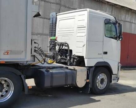 Белый Вольво FH 13, объемом двигателя 12.9 л и пробегом 822 тыс. км за 21500 $, фото 2 на Automoto.ua