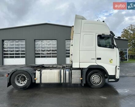 Білий Вольво FH 13, об'ємом двигуна 12.78 л та пробігом 2 тис. км за 16000 $, фото 3 на Automoto.ua