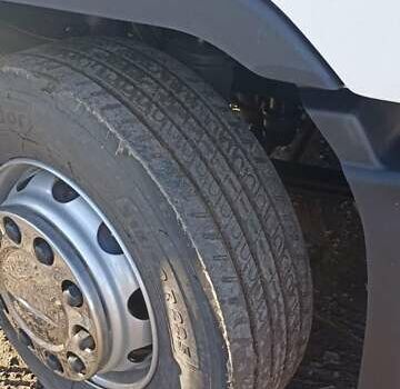 Белый Вольво FH 13, объемом двигателя 12.9 л и пробегом 200 тыс. км за 23500 $, фото 20 на Automoto.ua