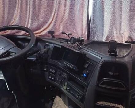 Белый Вольво FH 13, объемом двигателя 12.9 л и пробегом 200 тыс. км за 23500 $, фото 26 на Automoto.ua