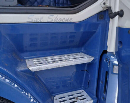 Белый Вольво FH 13, объемом двигателя 12.78 л и пробегом 115 тыс. км за 20000 $, фото 8 на Automoto.ua