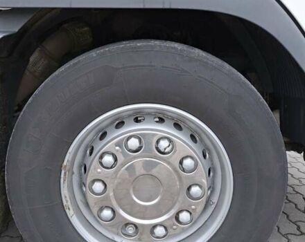 Белый Вольво FH 13, объемом двигателя 12.78 л и пробегом 2 тыс. км за 22000 $, фото 2 на Automoto.ua