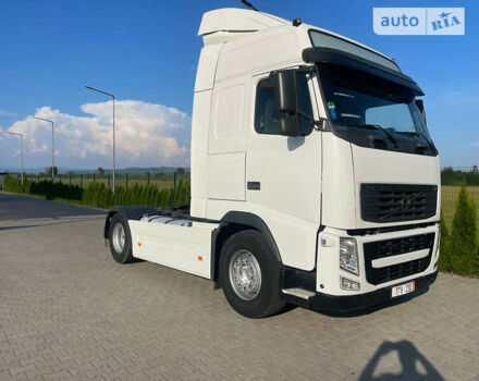 Белый Вольво FH 13, объемом двигателя 12.9 л и пробегом 60 тыс. км за 22000 $, фото 14 на Automoto.ua