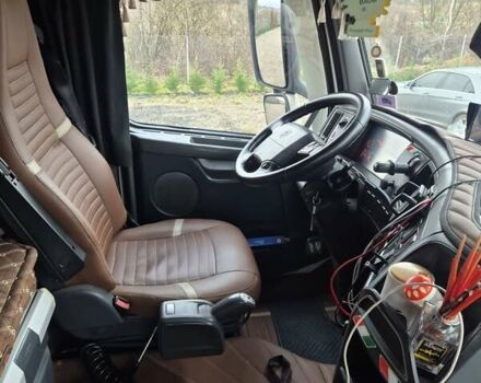 Белый Вольво FH 13, объемом двигателя 12.78 л и пробегом 700 тыс. км за 27841 $, фото 15 на Automoto.ua