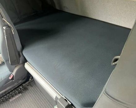 Белый Вольво FH 13, объемом двигателя 12.78 л и пробегом 830 тыс. км за 23000 $, фото 4 на Automoto.ua