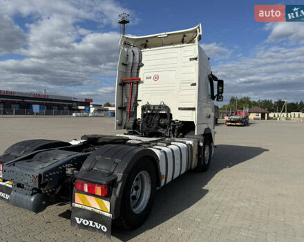 Белый Вольво FH 13, объемом двигателя 12.78 л и пробегом 2 тыс. км за 22300 $, фото 10 на Automoto.ua