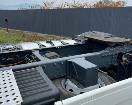 Белый Вольво FH 13, объемом двигателя 12.9 л и пробегом 60 тыс. км за 22000 $, фото 9 на Automoto.ua