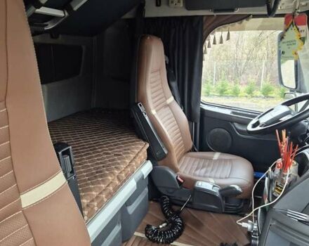 Белый Вольво FH 13, объемом двигателя 12.78 л и пробегом 700 тыс. км за 27841 $, фото 14 на Automoto.ua