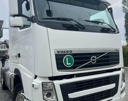 Белый Вольво FH 13, объемом двигателя 12.9 л и пробегом 1 тыс. км за 18000 $, фото 6 на Automoto.ua