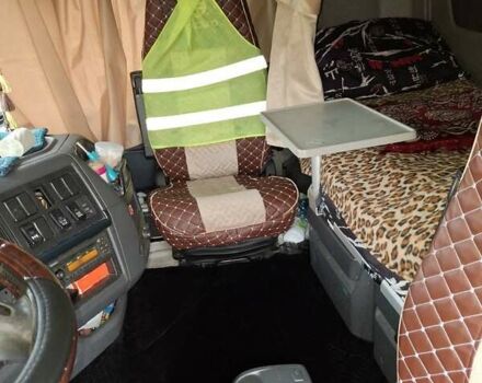 Белый Вольво FH 13, объемом двигателя 12.78 л и пробегом 2 тыс. км за 22000 $, фото 7 на Automoto.ua