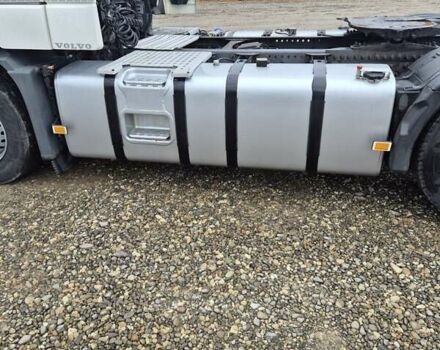 Белый Вольво FH 13, объемом двигателя 12.78 л и пробегом 700 тыс. км за 27841 $, фото 3 на Automoto.ua