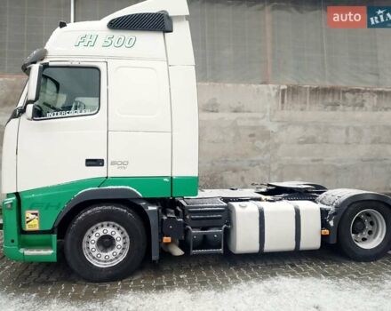 Белый Вольво FH 13, объемом двигателя 0 л и пробегом 900 тыс. км за 29196 $, фото 3 на Automoto.ua