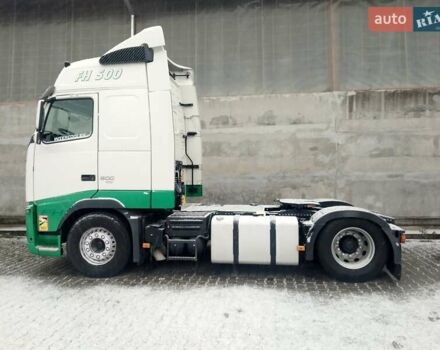 Белый Вольво FH 13, объемом двигателя 0 л и пробегом 900 тыс. км за 29196 $, фото 2 на Automoto.ua